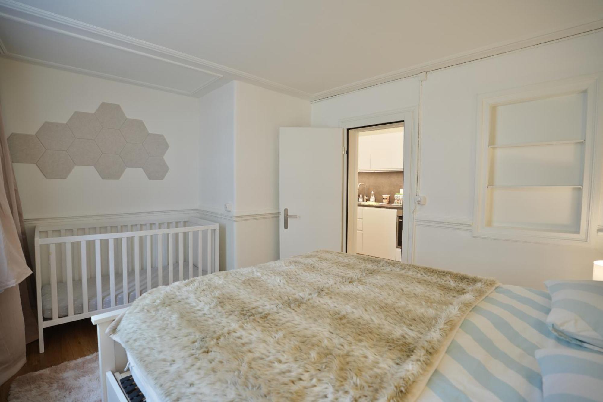 Cozy City Center, 4 Bedroom- 120Sq, 5Min Walk To Main Station Basel Bagian luar foto